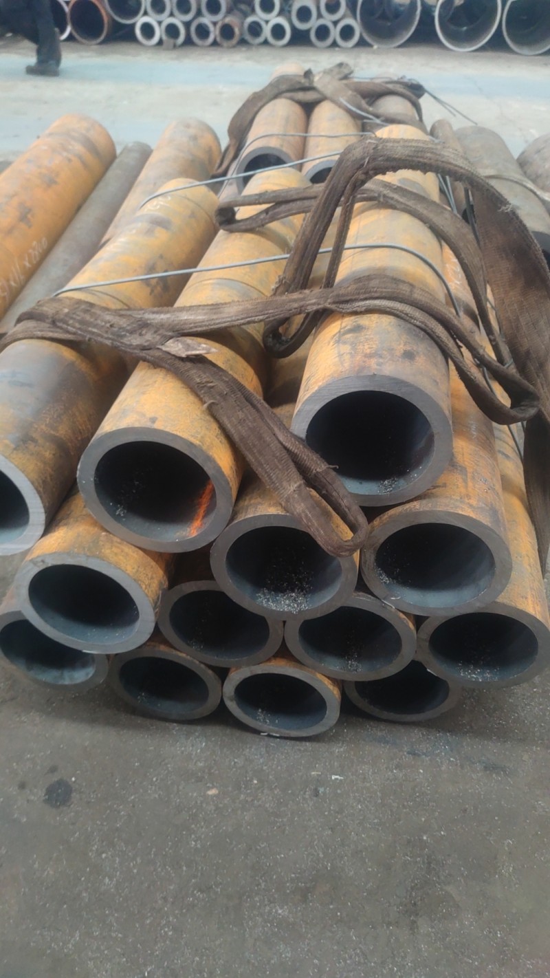 盐源盐源盐源15CrMoG无缝钢管切割